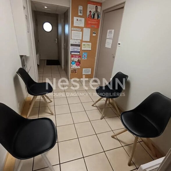 Bureau dans Vannes à louer - Photo de l’immeuble – Image 3 sur 4