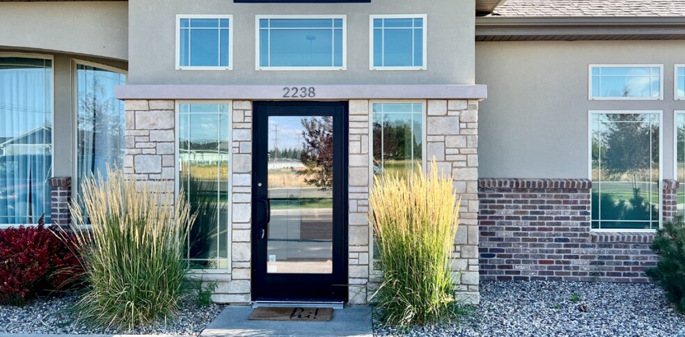 2238 Saratoga Dr, Idaho Falls, ID à vendre - Photo principale – Image 2 sur 3