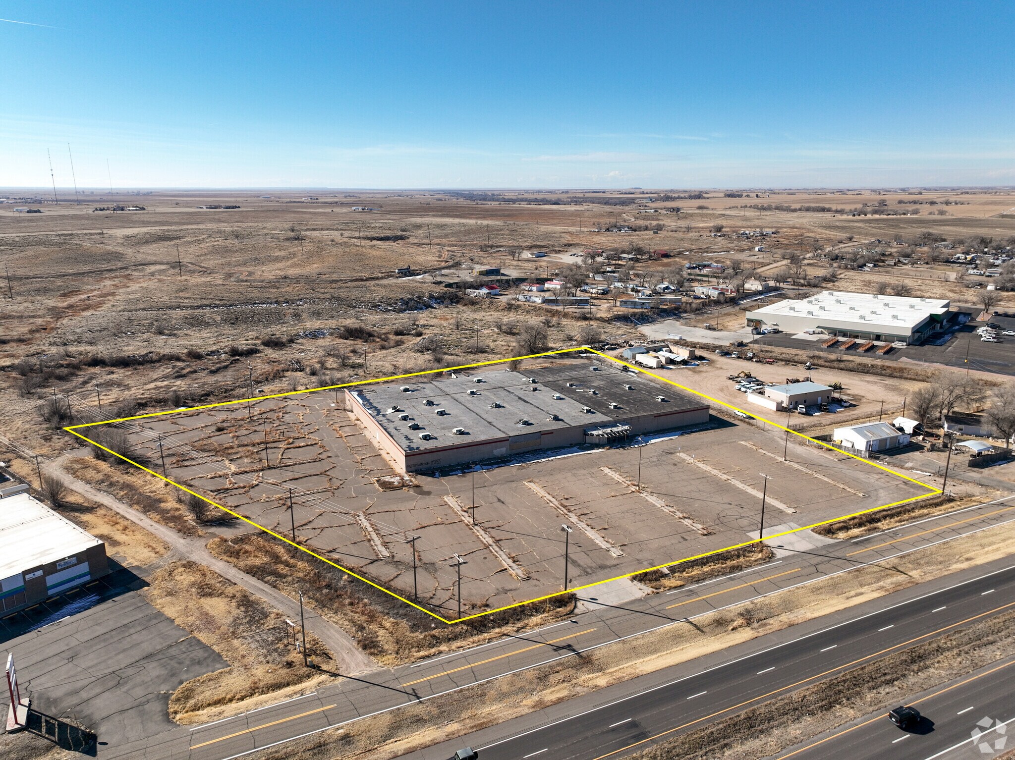 27496 Frontage Rd, La Junta, CO à louer Photo principale– Image 1 sur 8