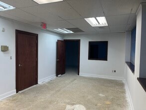 200 James Pl, Monroeville, PA à louer Photo intérieure– Image 1 sur 19