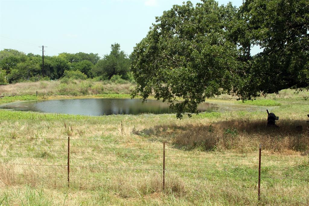108 Sorrell St, Red Rock, TX à vendre Photo de l’immeuble– Image 1 sur 4
