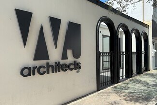 Plus de détails pour 1513 E 8th Ave, Tampa, FL - Bureau à vendre