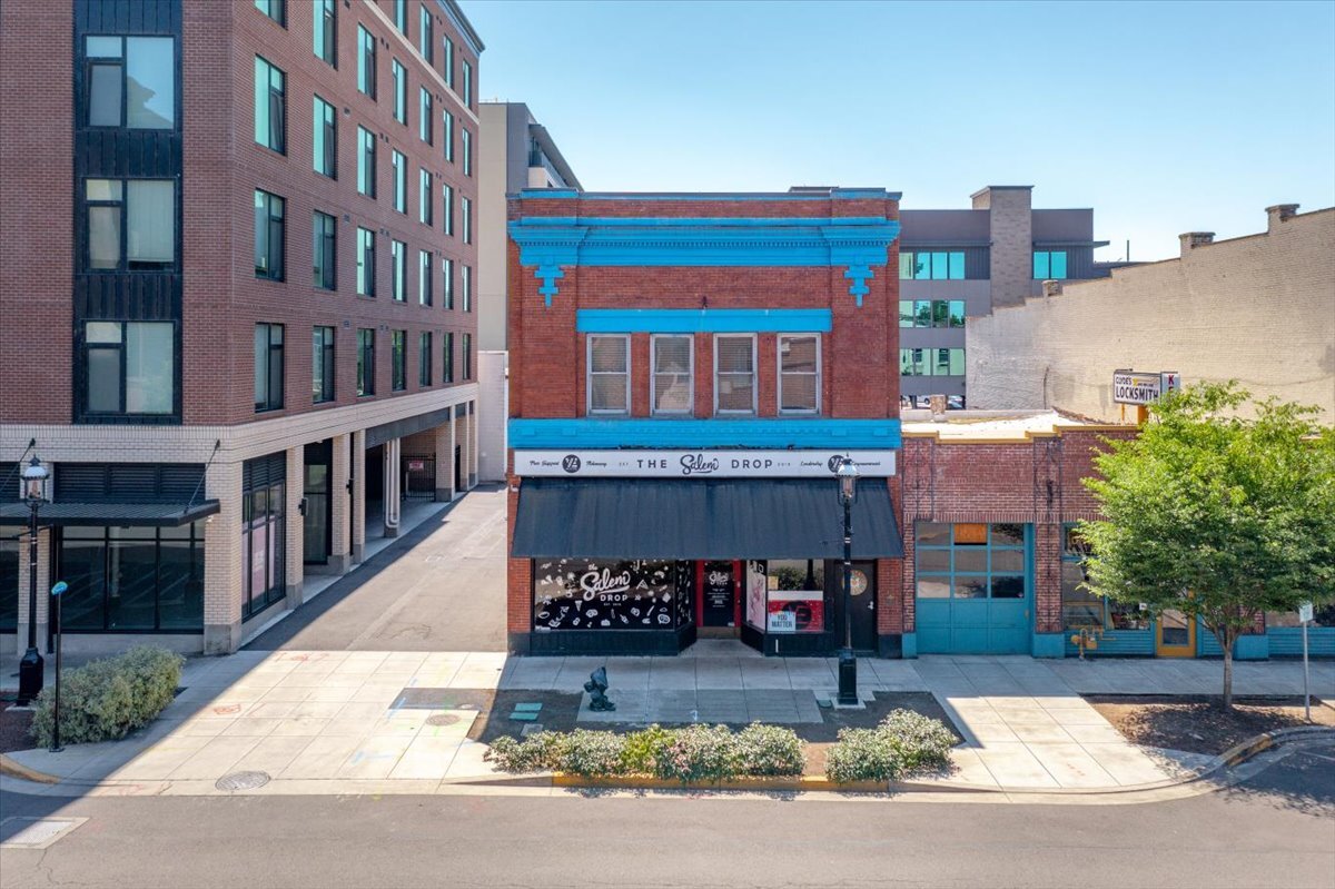 246 State St, Salem, OR à vendre Photo principale– Image 1 sur 19