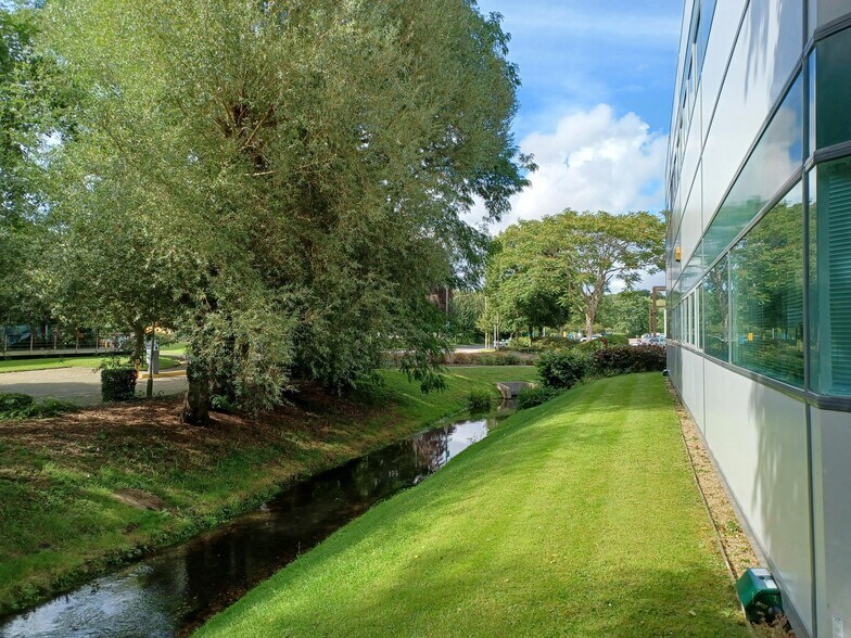 London Rd, Newbury à louer - Photo de l’immeuble – Image 2 sur 4