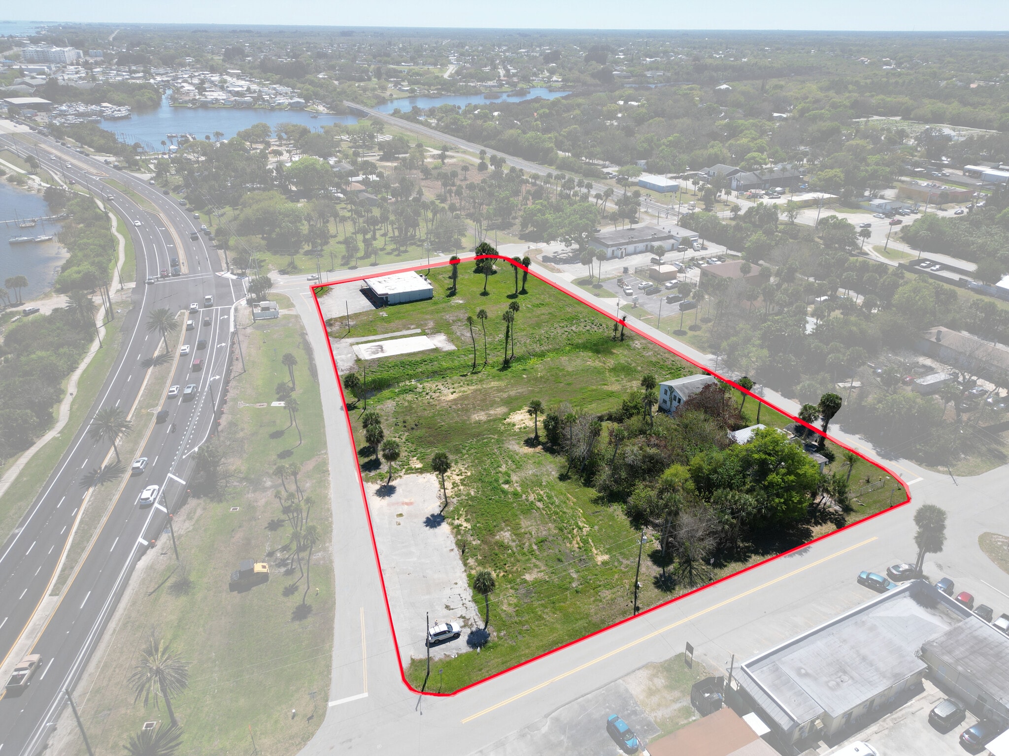 1568 Water Dr NE, Palm Bay, FL à vendre Photo principale– Image 1 sur 5