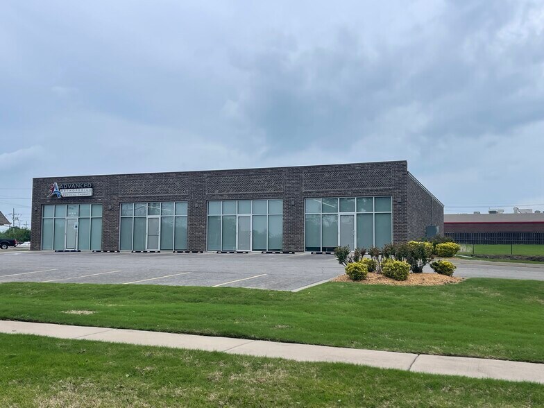 524 W Iola St, Broken Arrow, OK à vendre - Photo de l’immeuble – Image 2 sur 4