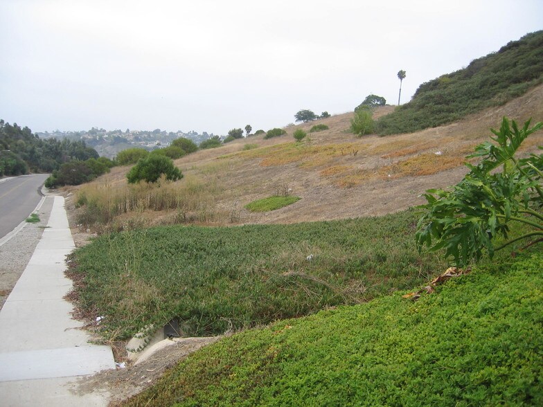 Fowles St, Oceanside, CA à vendre - Photo principale – Image 1 sur 5