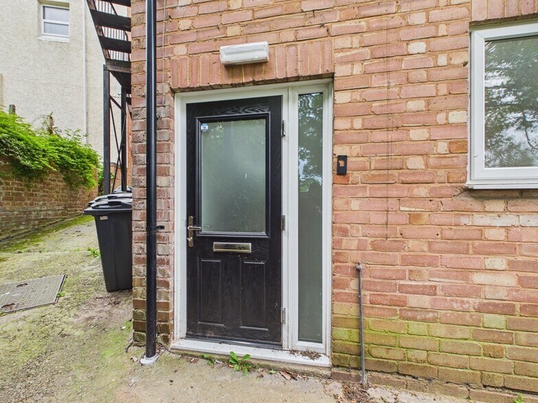 22 Newtown Rd, Malvern à louer - Photo principale – Image 1 sur 1