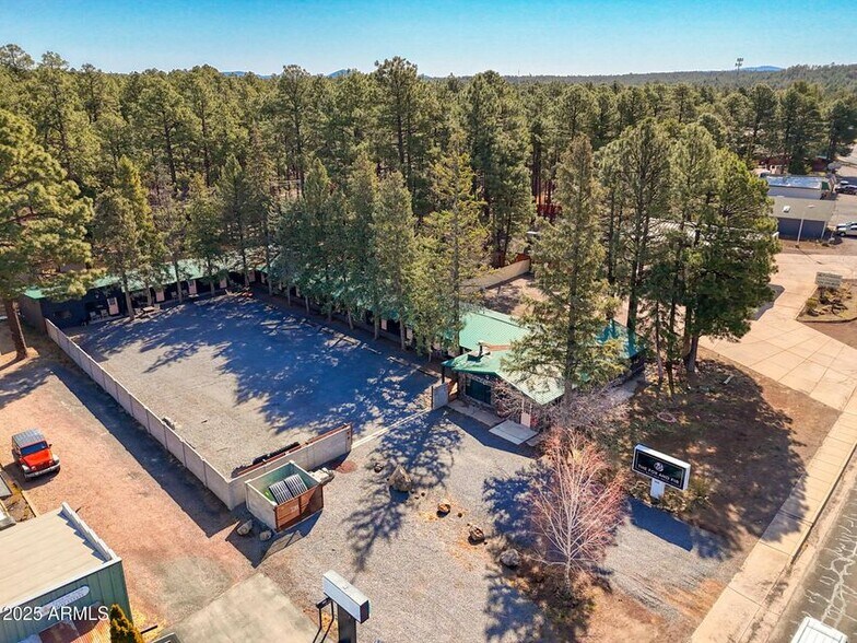 858 E White Mountain Blvd, Pinetop, AZ à vendre - Photo de l’immeuble – Image 2 sur 18