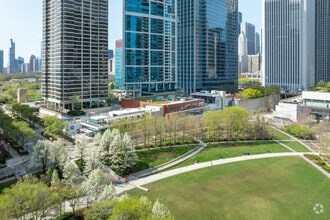 333 E Benton Pl, Chicago, IL - Vue aérienne  vue de carte - Image1