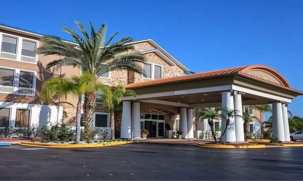 90 Professional Blvd, Daytona Beach, FL à vendre - Vidéo sur l’annonce professionnelle – Image 3 sur 19