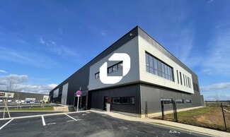 Plus de détails pour 6 Rue Clément Ader, Brie-Comte-Robert - Industriel/Logistique à louer