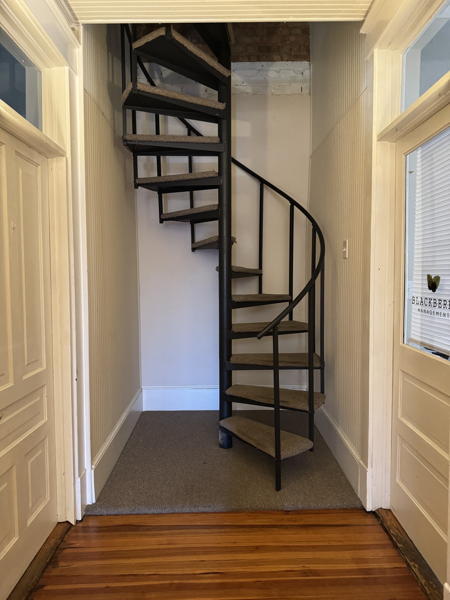 164 NW Broad St, Southern Pines, NC à louer Hall d’entrée– Image 1 sur 8