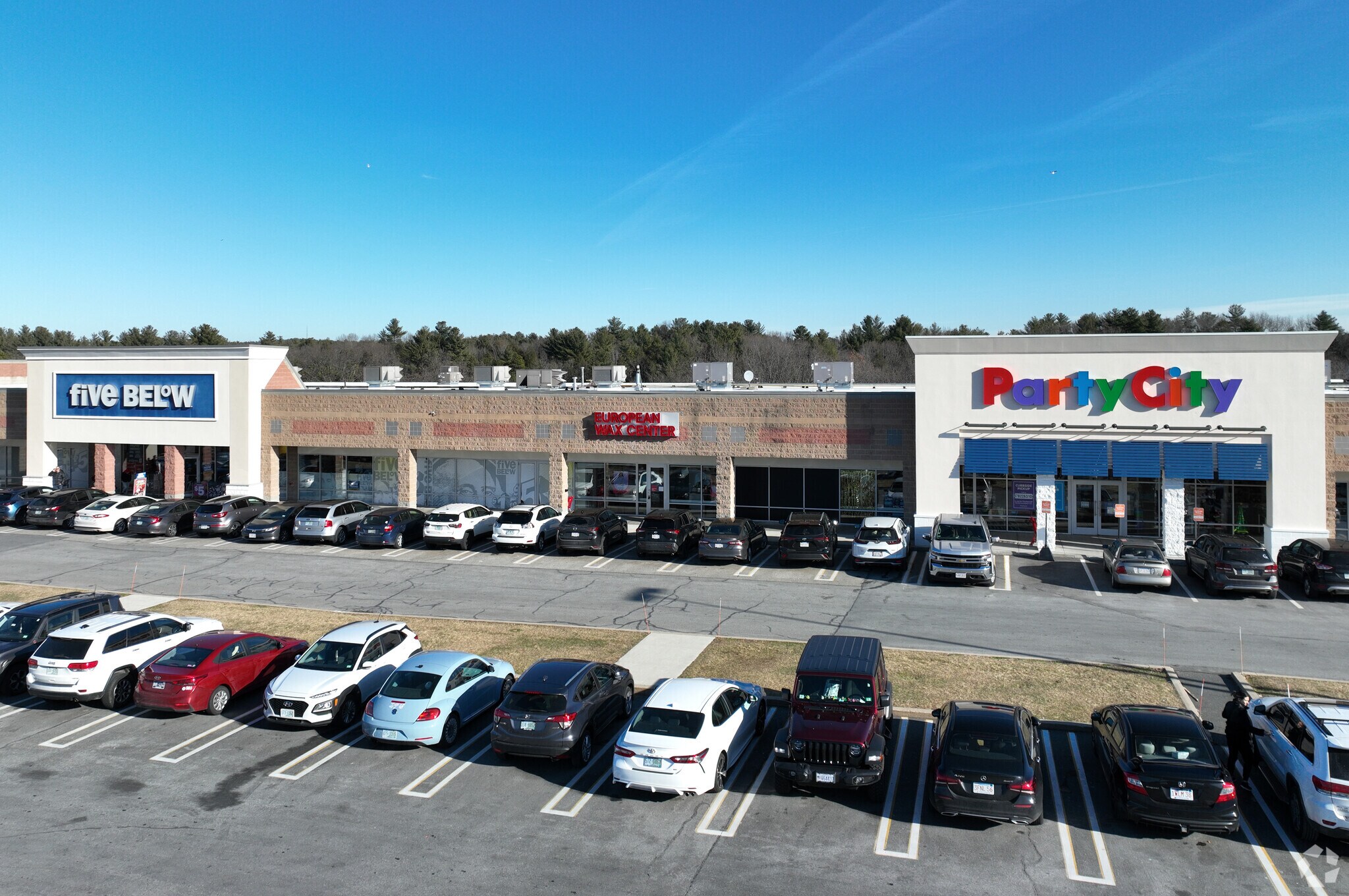 Daniel Webster Hwy & Danf Rd, Nashua, NH à louer Photo principale– Image 1 sur 13