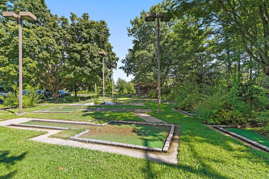 927 E Railroad St, Sandwich, IL à vendre - Photo de l’immeuble – Image 3 sur 7