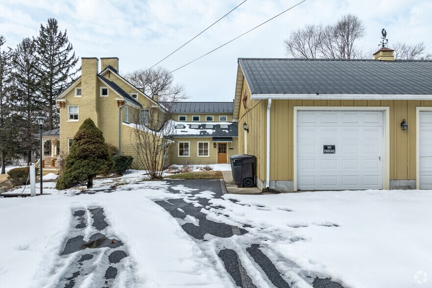 120 Water St, New Windsor, MD à vendre - Photo de l’immeuble – Image 3 sur 4