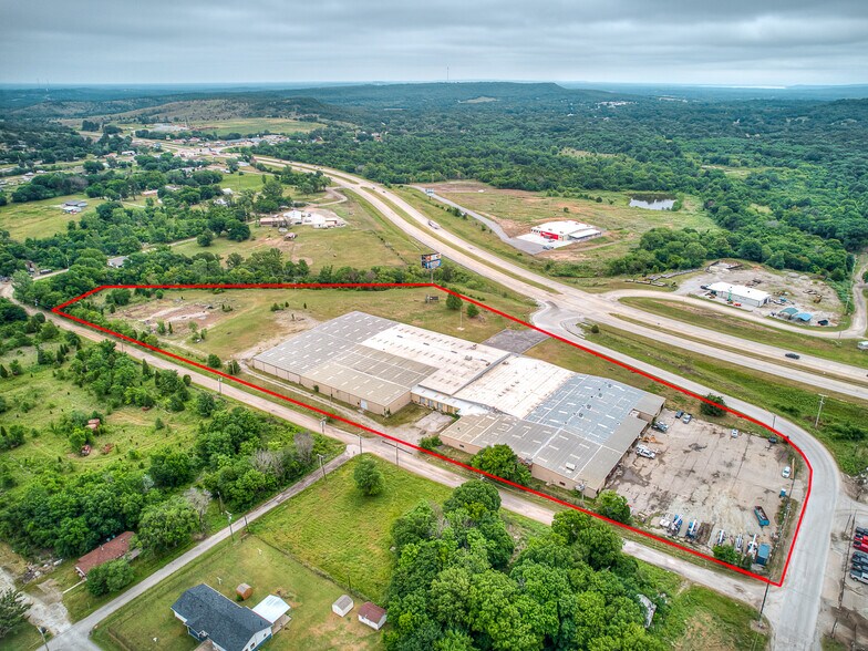 601 US 75, Henryetta, OK à louer - Photo de l’immeuble – Image 3 sur 7