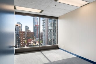 808-888 Nelson St, Vancouver, BC à louer Photo intérieure– Image 2 sur 4