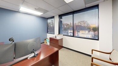 1600 E 4th St, Santa Ana, CA à louer Numérisation 3D Matterport– Image 1 sur 12