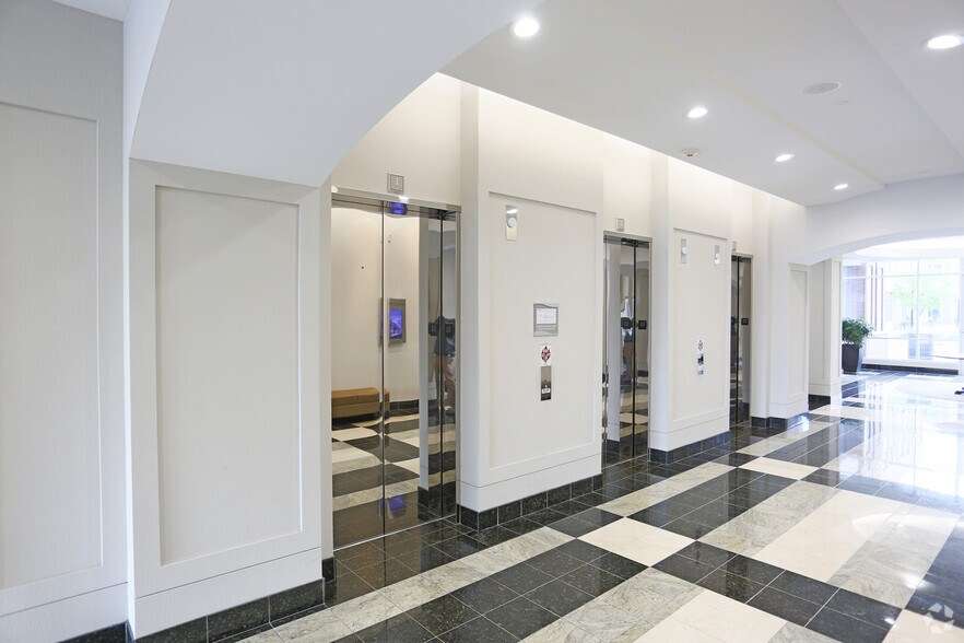 3530 Toringdon Way, Charlotte, NC à louer - Hall d’entrée – Image 3 sur 9
