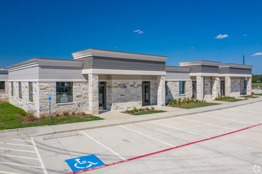 23410 Grand Reserve Dr, Katy, TX à louer - Photo de l’immeuble – Image 3 sur 16