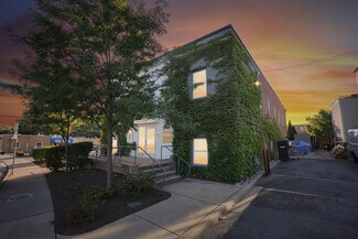Plus de détails pour 105 N Maple Ave, Falls Church, VA - Bureau à vendre
