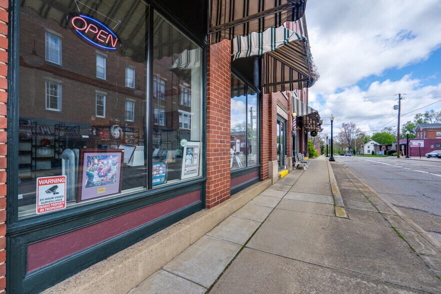 121-127 E Main St, Ravenna, OH à vendre - Photo de l’immeuble – Image 3 sur 53