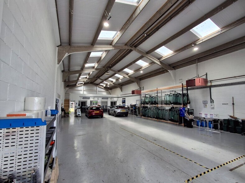 1-15 Barley Way Lowestoft portefeuille de 2 biens à vendre sur LoopNet.fr - Photo de l’immeuble – Image 3 sur 4