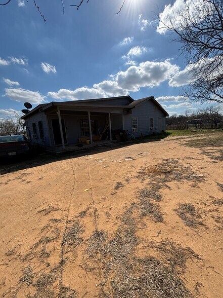 17423 Fx Ball Dr, Elmendorf, TX à vendre - Photo de l’immeuble – Image 2 sur 41
