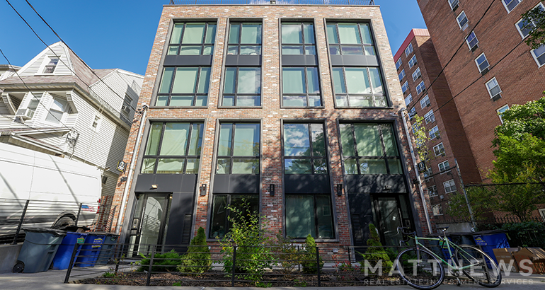 771 E 32nd St, Brooklyn, NY à vendre - Photo de l’immeuble – Image 2 sur 3