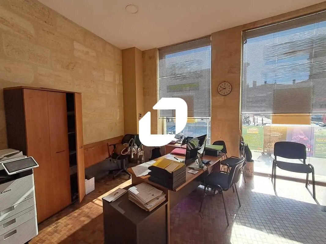 Local commercial dans Bordeaux à louer Photo de l’immeuble– Image 1 sur 13