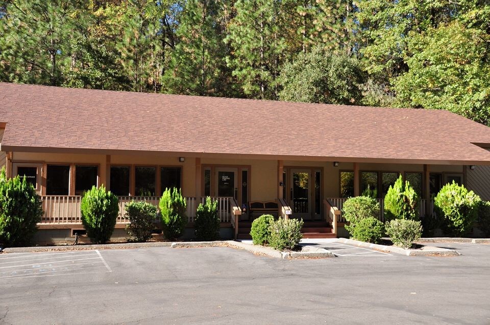 2810 Coloma St, Placerville, CA à louer Photo de l’immeuble– Image 1 sur 3