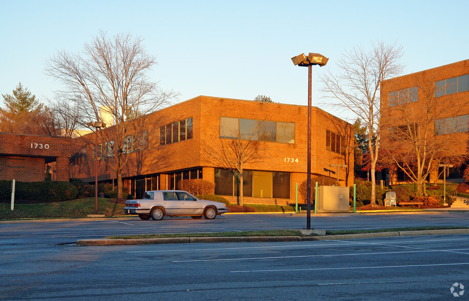 1734 Elton Rd, Silver Spring, MD à louer - Photo de l’immeuble – Image 3 sur 3