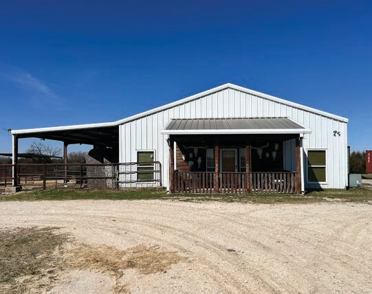 1407 Hart Ln, Tioga, TX à vendre - Photo de l’immeuble – Image 3 sur 7