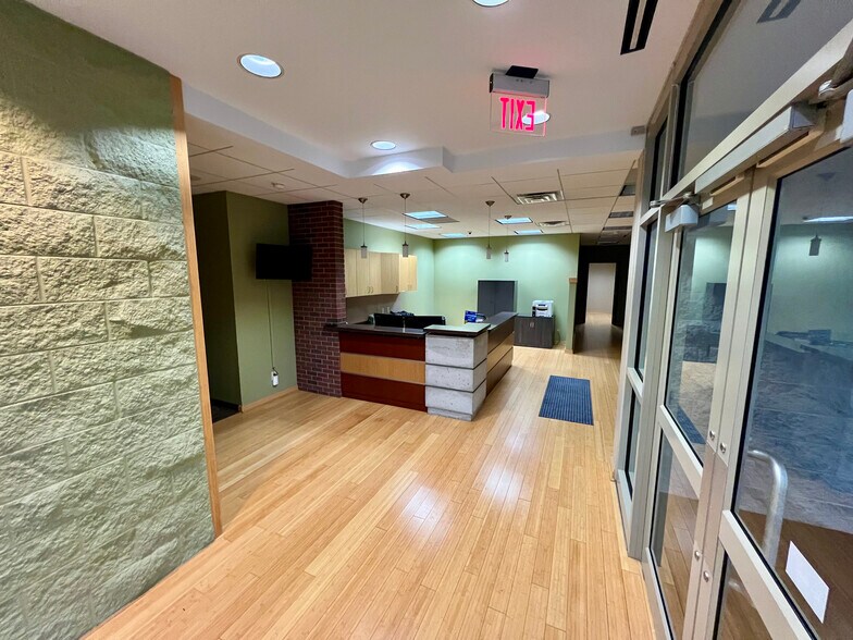 2903-2915 Enterprise Dr, Anderson, IN à vendre - Photo de l’immeuble – Image 3 sur 13