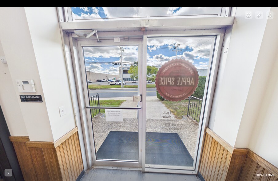 80 Leuning St, South Hackensack, NJ à louer - Photo de l’immeuble – Image 2 sur 10