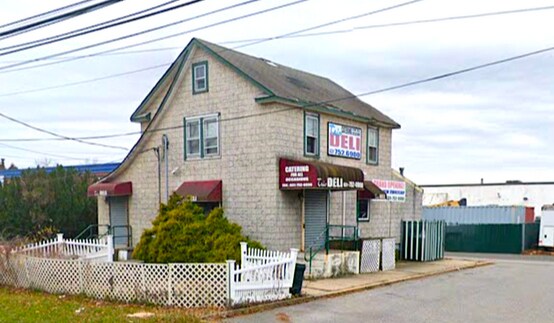 1676 New Hwy, Farmingdale, NY à vendre - Photo de l’immeuble – Image 1 sur 4