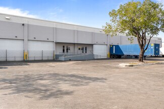 Plus de détails pour 1700-1744 NW 82nd Ave, Doral, FL - Industriel/Logistique à louer