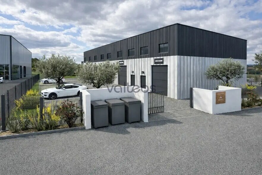 Local d'activités dans Drémil-Lafage à vendre - Photo de l’immeuble – Image 2 sur 5