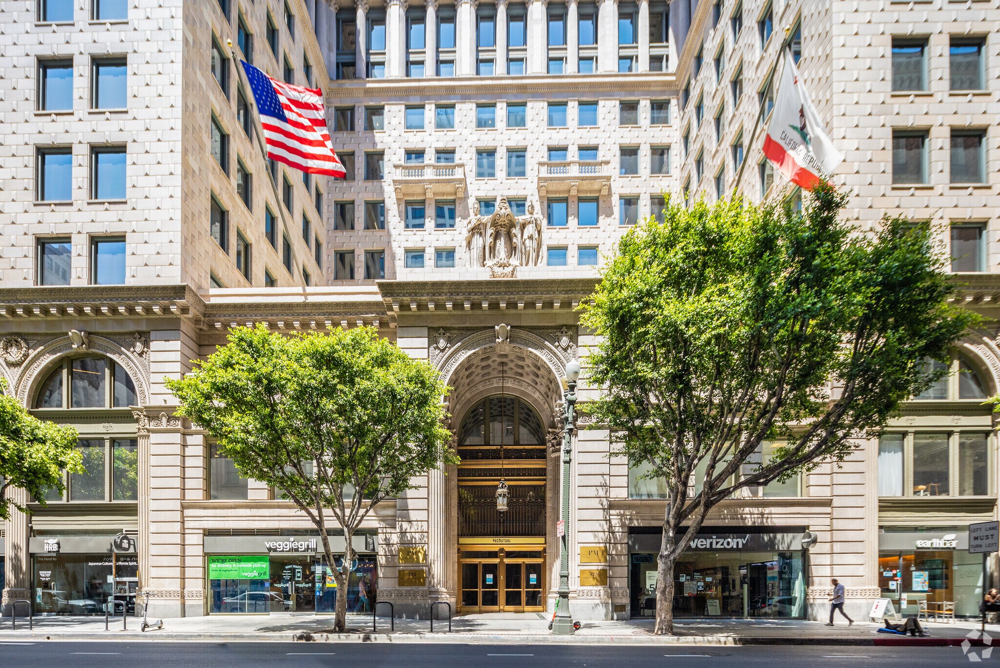 523 W 6th St, Los Angeles, CA à louer Photo principale– Image 1 sur 7