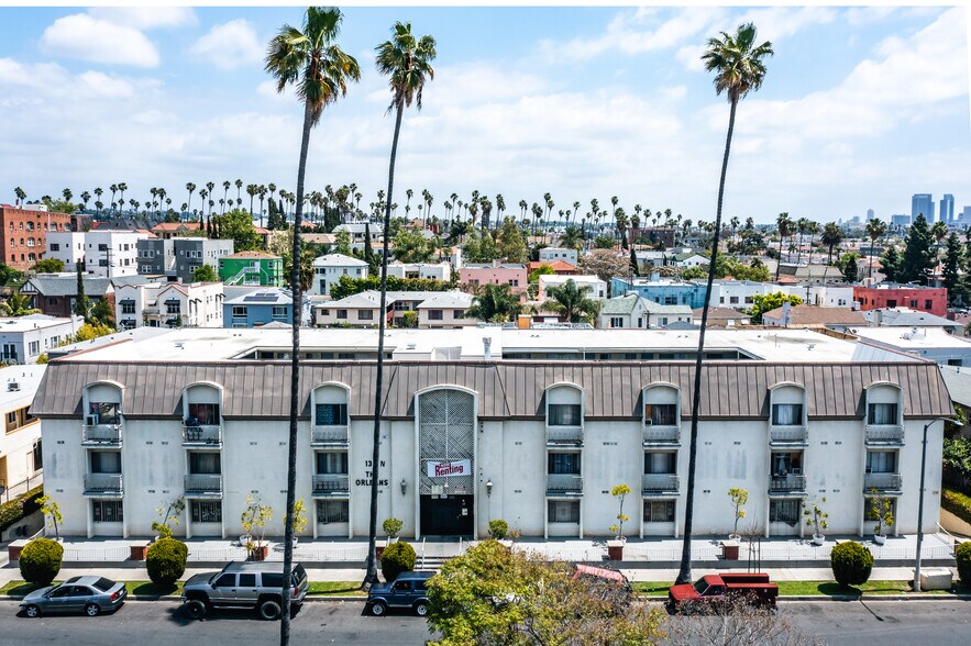 130 N Alexandria Ave, Los Angeles, CA à vendre - Photo de l’immeuble – Image 3 sur 17