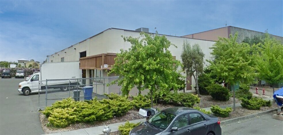 1774 Industrial Way, Napa, CA à louer - Photo de l’immeuble – Image 1 sur 5