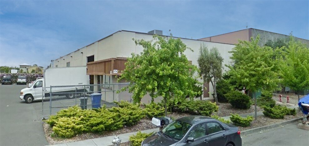 1774 Industrial Way, Napa, CA à louer Photo de l’immeuble– Image 1 sur 6