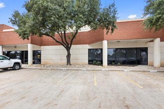 2600 McHale Ct, Austin, TX à louer Photo de l’immeuble– Image 1 sur 8