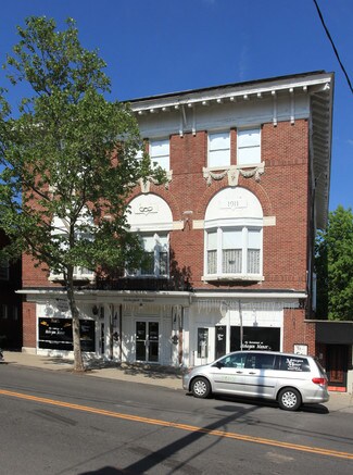 Plus de détails pour 58 Oswego St, Baldwinsville, NY - Local commercial à vendre