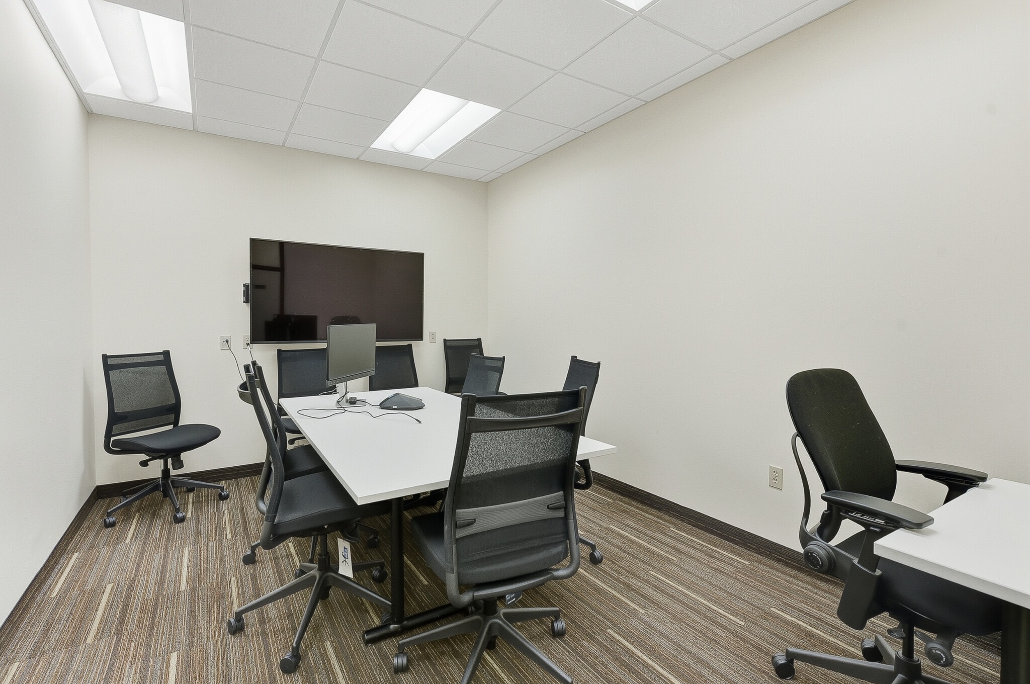 331 Village Pointe Plz, Omaha, NE à louer Photo intérieure– Image 1 sur 16