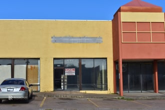 9700-9950 Fondren Rd, Houston, TX à louer Photo de l’immeuble– Image 2 sur 3