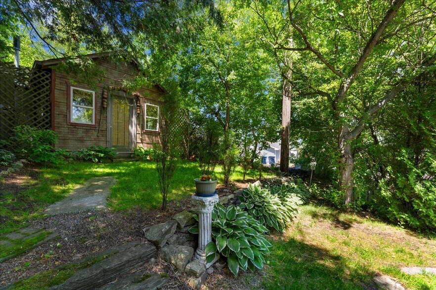 517 Milwaukee St, Kewaunee, WI à vendre - Photo de l’immeuble – Image 2 sur 84
