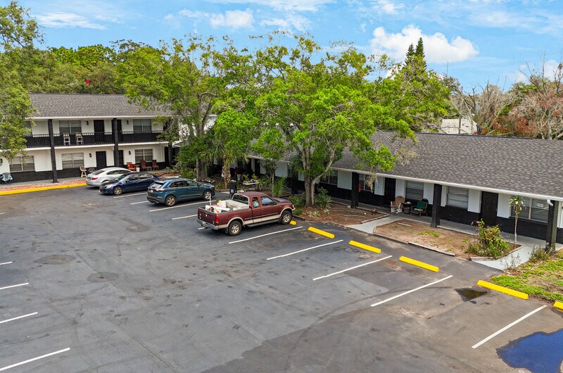 1132 Auburn St, Clearwater, FL à vendre - Photo de l’immeuble – Image 3 sur 5