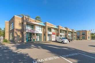 16055 Fraser Hwy, Surrey, BC à louer Photo de l’immeuble– Image 1 sur 1